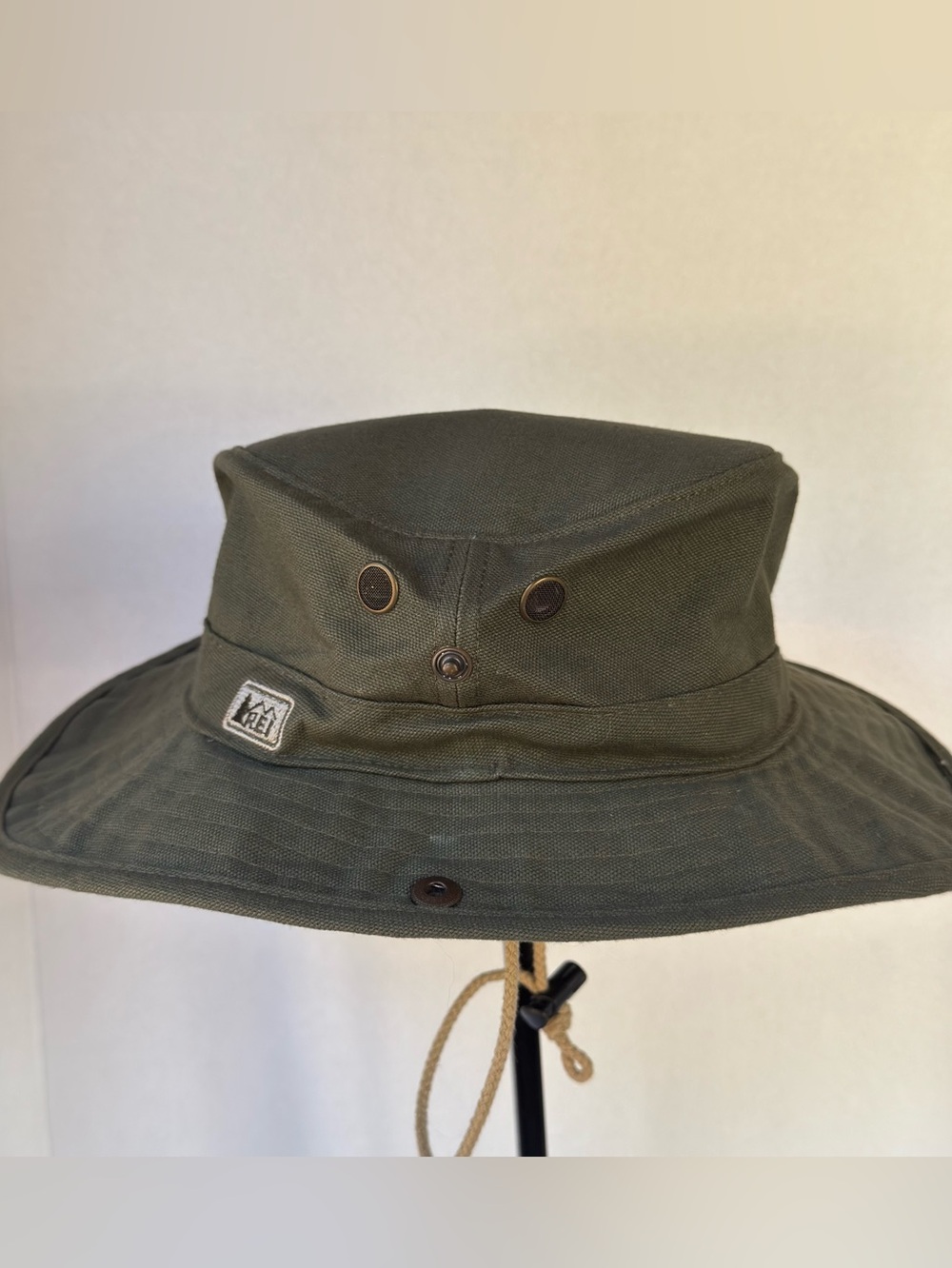 REI Olive Drab Canvas Boonie Hat - adults Outdoor Sun Hat
